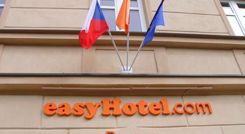 Le Petit 3* Praag